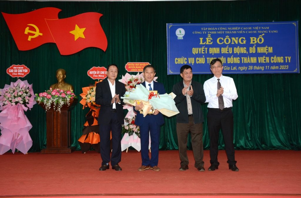 Ông Đặng Công Thoại giữ chức Chủ tịch Hội đồng thành viên Cao su Mang Yang